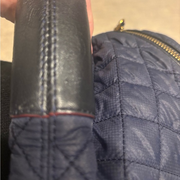 MZ Wallace VG Pre-owned Navy Metro Quilted Crossbody Bag with Leather Trim - Picture 6 of 7